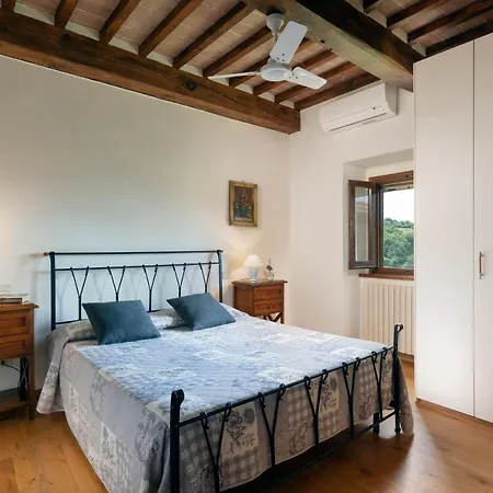 Alloggio per agriturismo Castelluccio - Arezzo, Toscana *